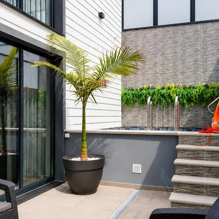 Palheiro 81 Ocean View